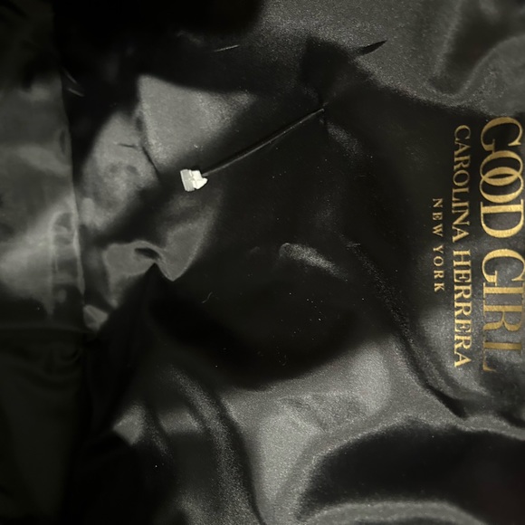 Carolina Herrera Good Girl Limited Edition Red Glossy large patent tote bag - Picture 7 of 7